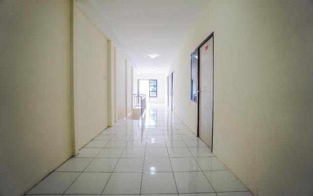 Super OYO 1838 COZY Home