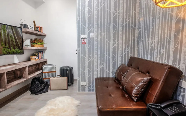 Hide and Seek Boutique Hometel