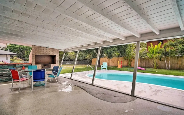 Sarasota Home w/ Large Backyard & Water Access