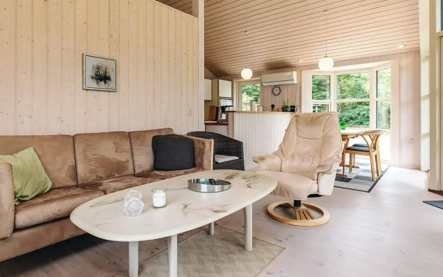 6 Person Holiday Home in Logstor
