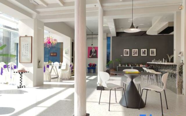 Y Art bnb