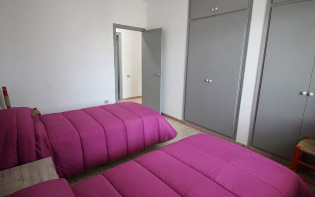 Alluring Holiday Home in Empuriabrava With Pool