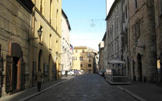 Narni Charm