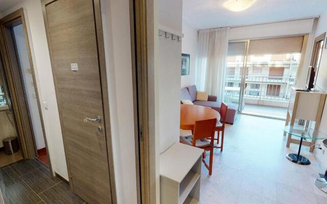 Appartement Menton, 3 pièces, 5 personnes - FR-1-196-230