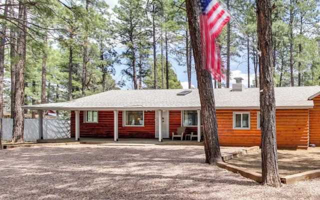 Pinetop-lakeside Cabin, Walk to Woodland Lake Park