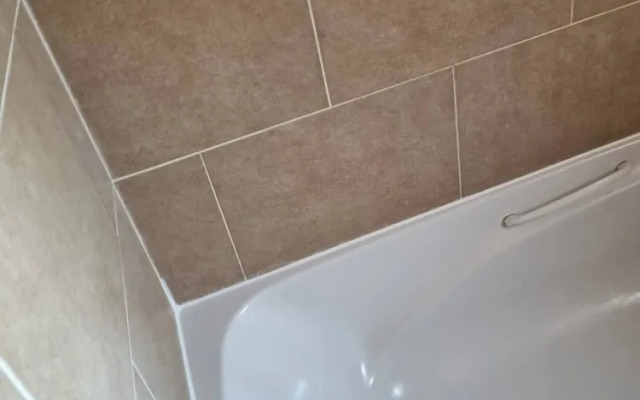 Family-friendly 3BR - Parking, London Access