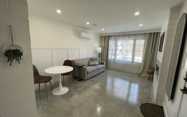 Suite III at The IV HAUS