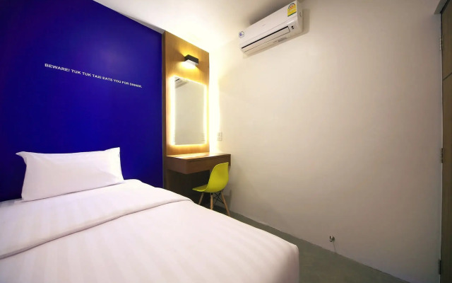 Tuk Tuk Hostel