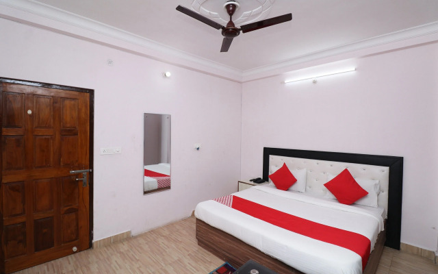 OYO 23206 Hotel Sky View