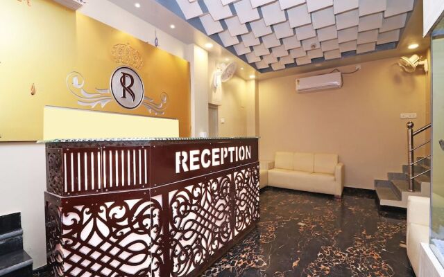 OYO 13579 Hotel Royal Crowne