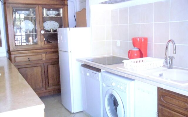 Apartment With 2 Bedrooms in Châteauneuf-grasse, With Private Pool, En