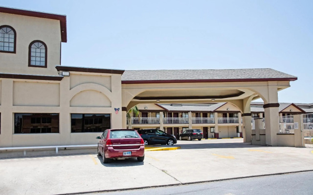 OYO Hotel McAllen Airport South