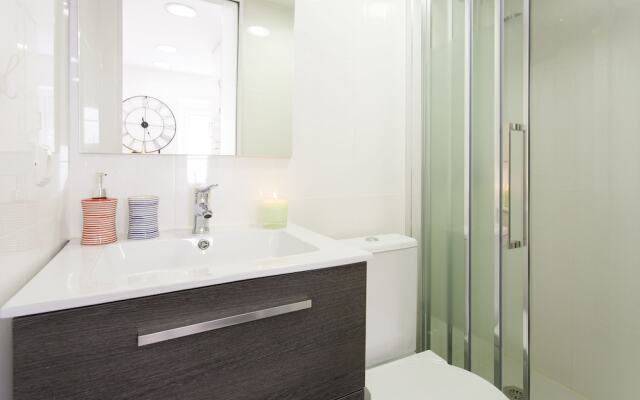 ALTIDO Trendy chic studio in Alfama, 4mins to Santo Estêvão Belvedere viewpoint