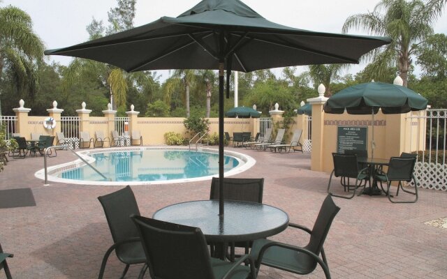 La Quinta Inn And Suites Naples Downtown