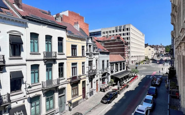 Peaceful 2 minutes European Parliament