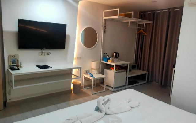 Bed by Boat Hotel & Apartment