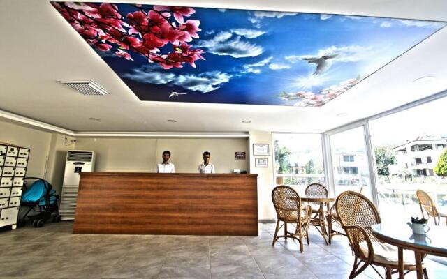 Ozguzelcamli Otel
