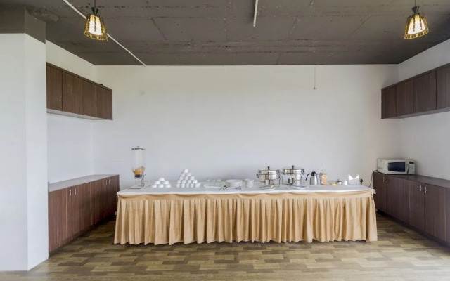 FabHotel IWE Studio Yelahanka