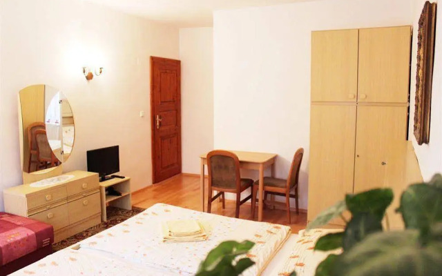 Mini Hotel Abraka