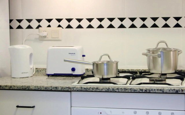 Alguera Apartments Napols