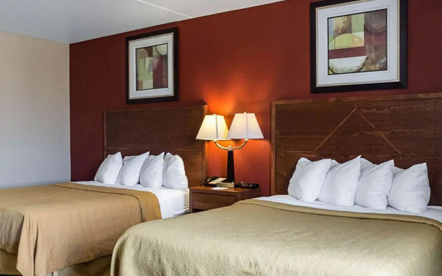 Baymont by Wyndham Jamestown Conference Center & Water Park