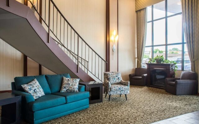 Rodeway Inn Rochester Airport