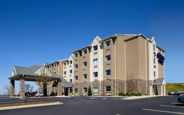 Microtel Inn & Suites by Wyndham St Clairsville/Wheeling