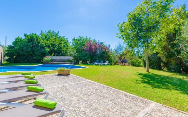CAN SALAT - Villa for 9 people in Lloseta.