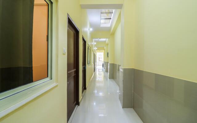 OYO 45428 MG Residency
