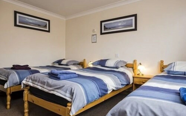 Thorne Central Guest House