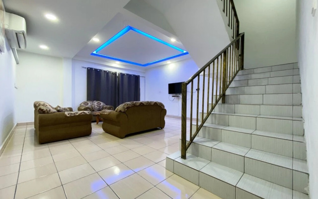 OYO 90217 Classic Homestay Keningau