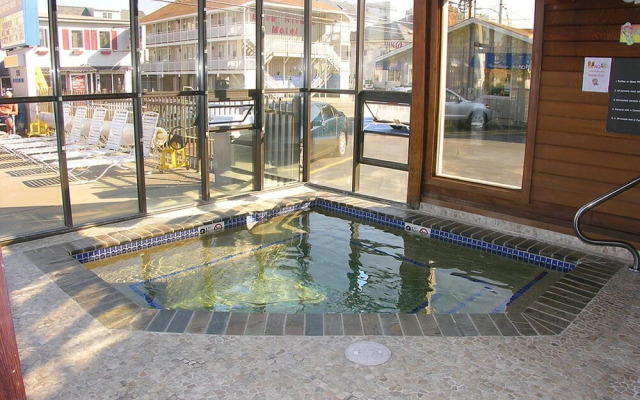 Beau Rivage Motel