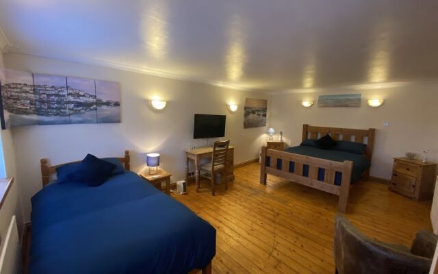 Quaint 4 Bed Barn Conversion Barnhouse Starshinezz