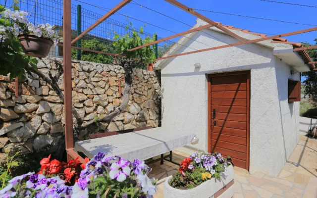Apartments with a parking space Seget Vranjica, Trogir - 11273