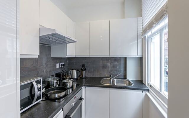 High Street Kensington Apartment