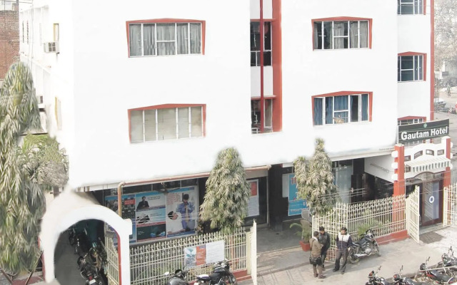 Gautam Hotel