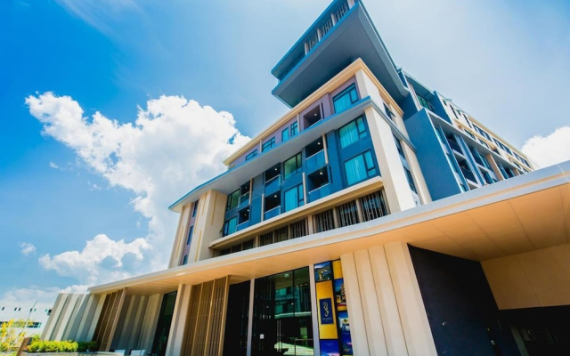 The Aristo Resort 421