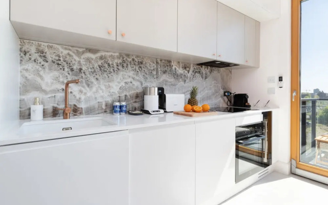 Lux Nadmotlawie Apartments by Renters