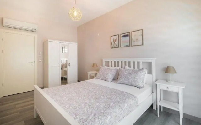 Valsu Homes Sea View Flat