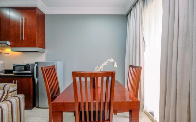 Cozy Stay 1Br Roosseno Plaza Apartment