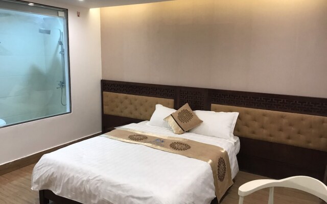 Romance Hotel