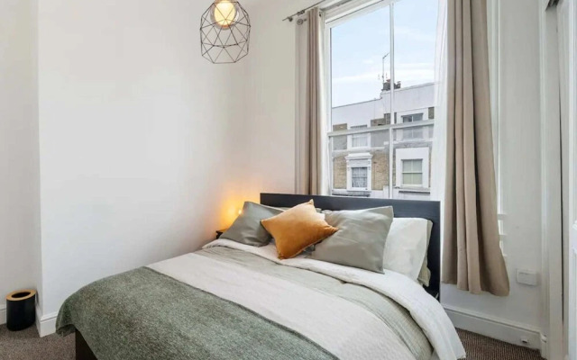 Stylish and Cosy 2BD Flat in Notting Hill