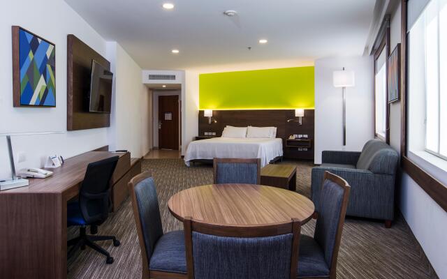 Holiday Inn Express Puebla, an IHG Hotel