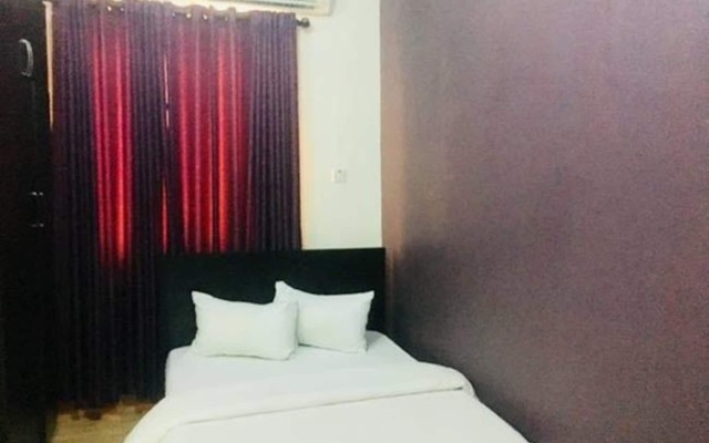 Esporta Hotel Yaba