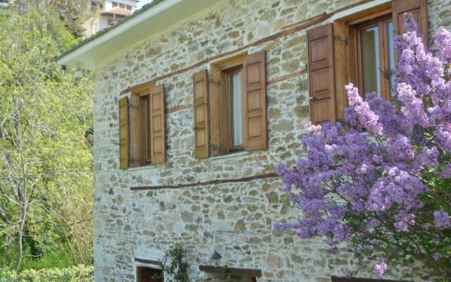 Country Hotel Triantafillies