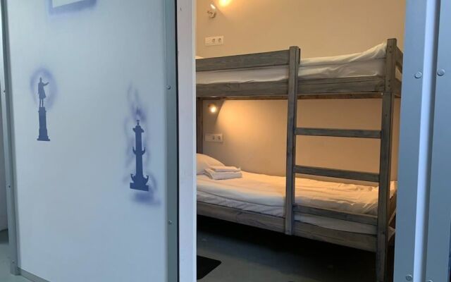 Happy Island - Hostel