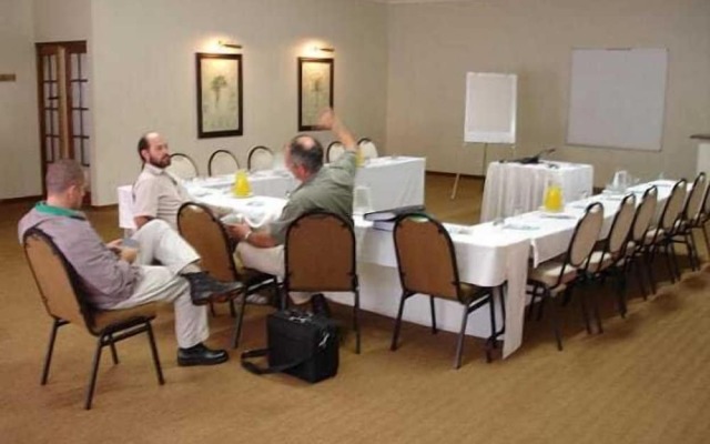 Tradewinds Country Inn