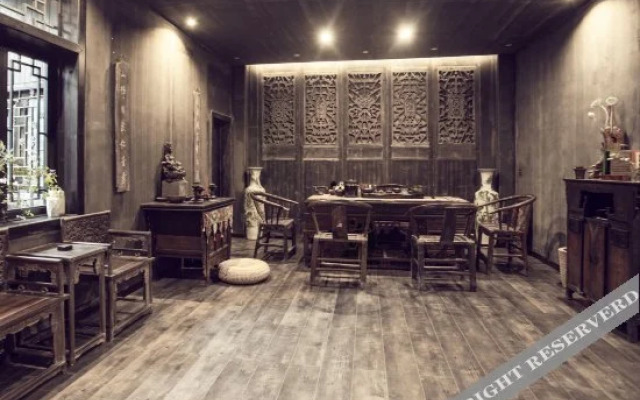 QingXi Zen Courtyard Retreat in Fenghuang