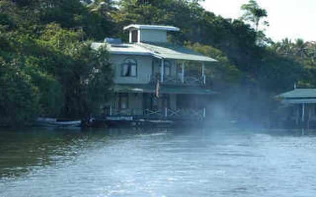 Maduganga Villa Amazing Island Resort