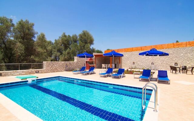 Blue Villa 2 - With Private Pool